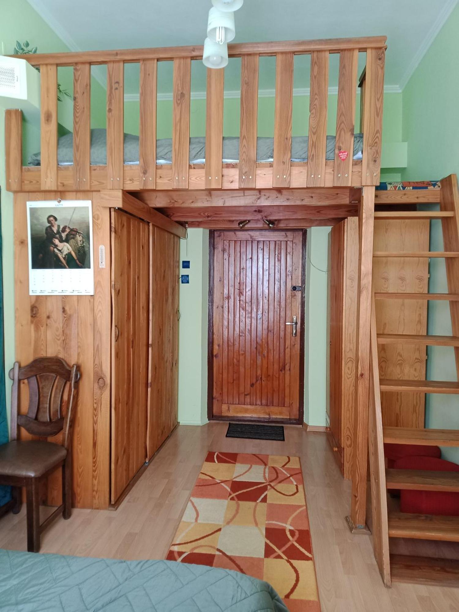 Apartament Kolo Dworcu Przemysl Exterior photo